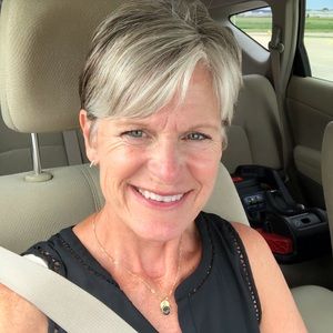 Meet your Posher, Dawn